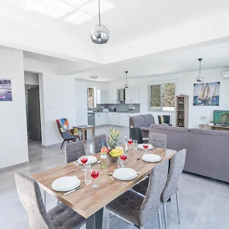 5 Star Private Villa, Protaras, 1222 *