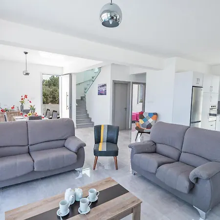 5 Star Private Villa, Protaras, 1222 *
